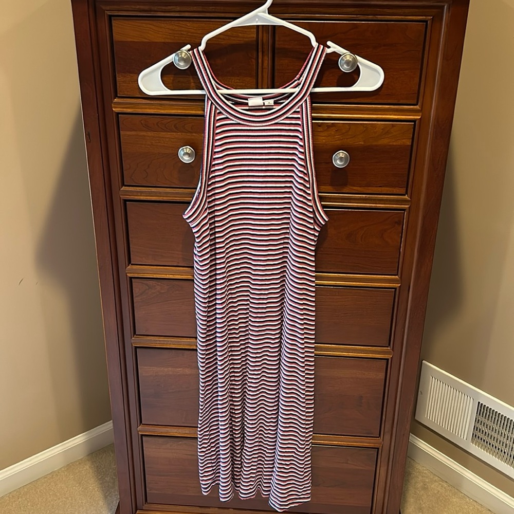 Gap Womens sleeveless knit ribbed dress, medium, salmon, navy blue, white stripe
